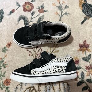 Vans Old School V Sneakers - Dalmation Black & True White 9